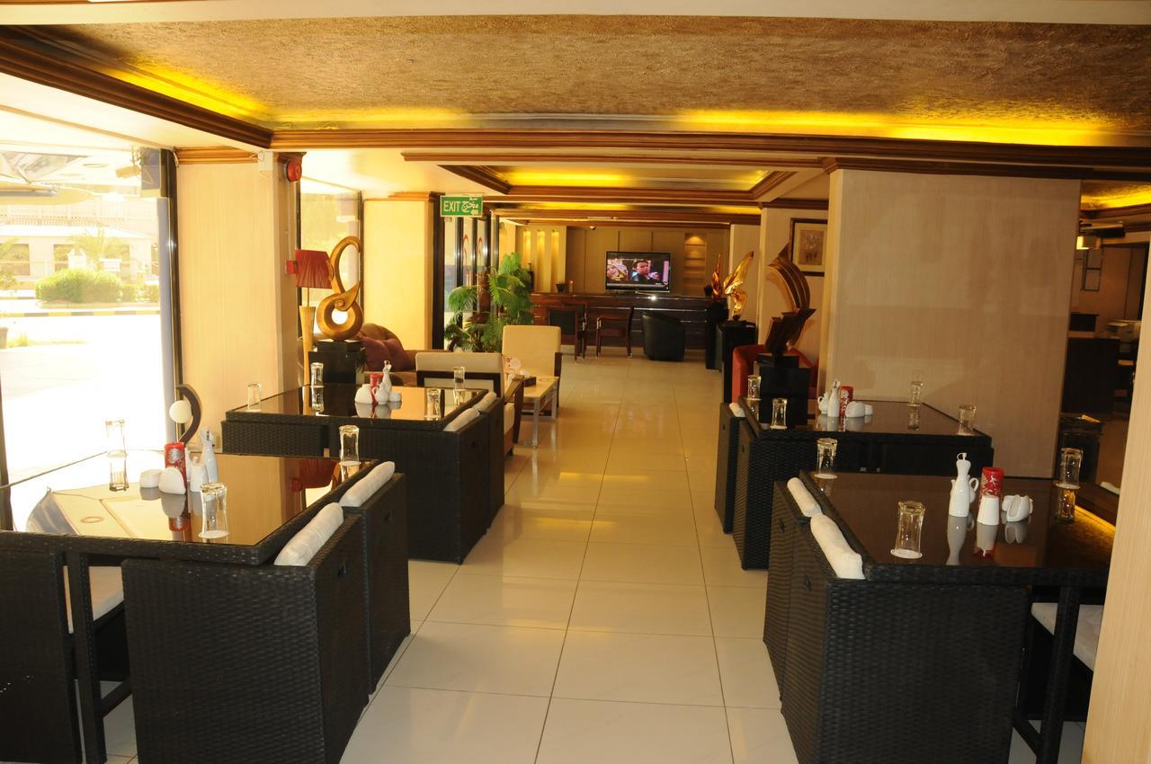 Sky Hotel Salmiya ภายนอก รูปภาพ